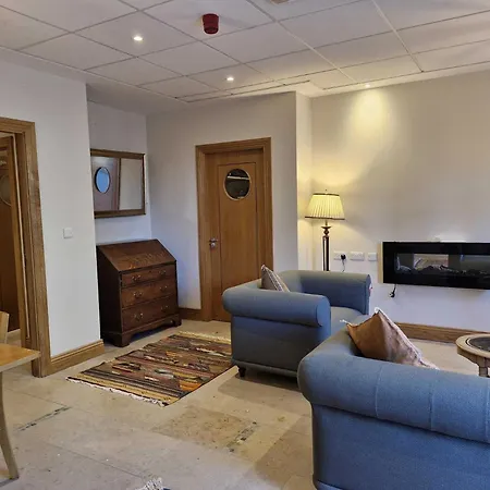 1 Chapel Lane House Clifden