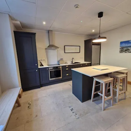 1 Chapel Lane House Apartment *