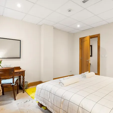 1 Chapel Lane House Apartment Clifden